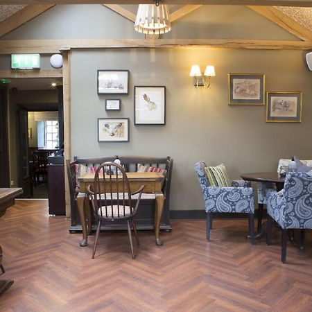 The Wheatsheaf Inn 肯德尔 外观 照片